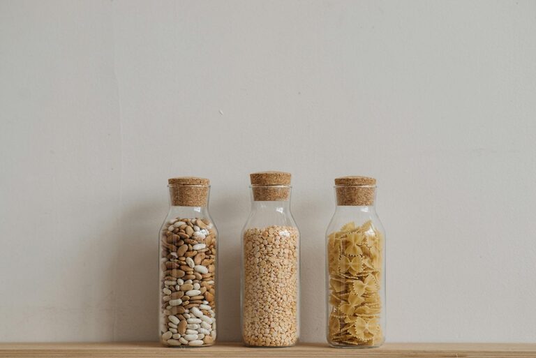 How to Keep a Tidy Fridge and Pantry: Simple Tips for Organized Kitchens
